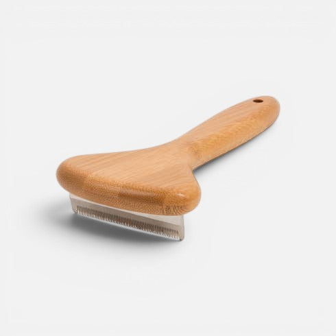 Natural Bamboo Dog Deshedding Tool: Cats & Dogs
