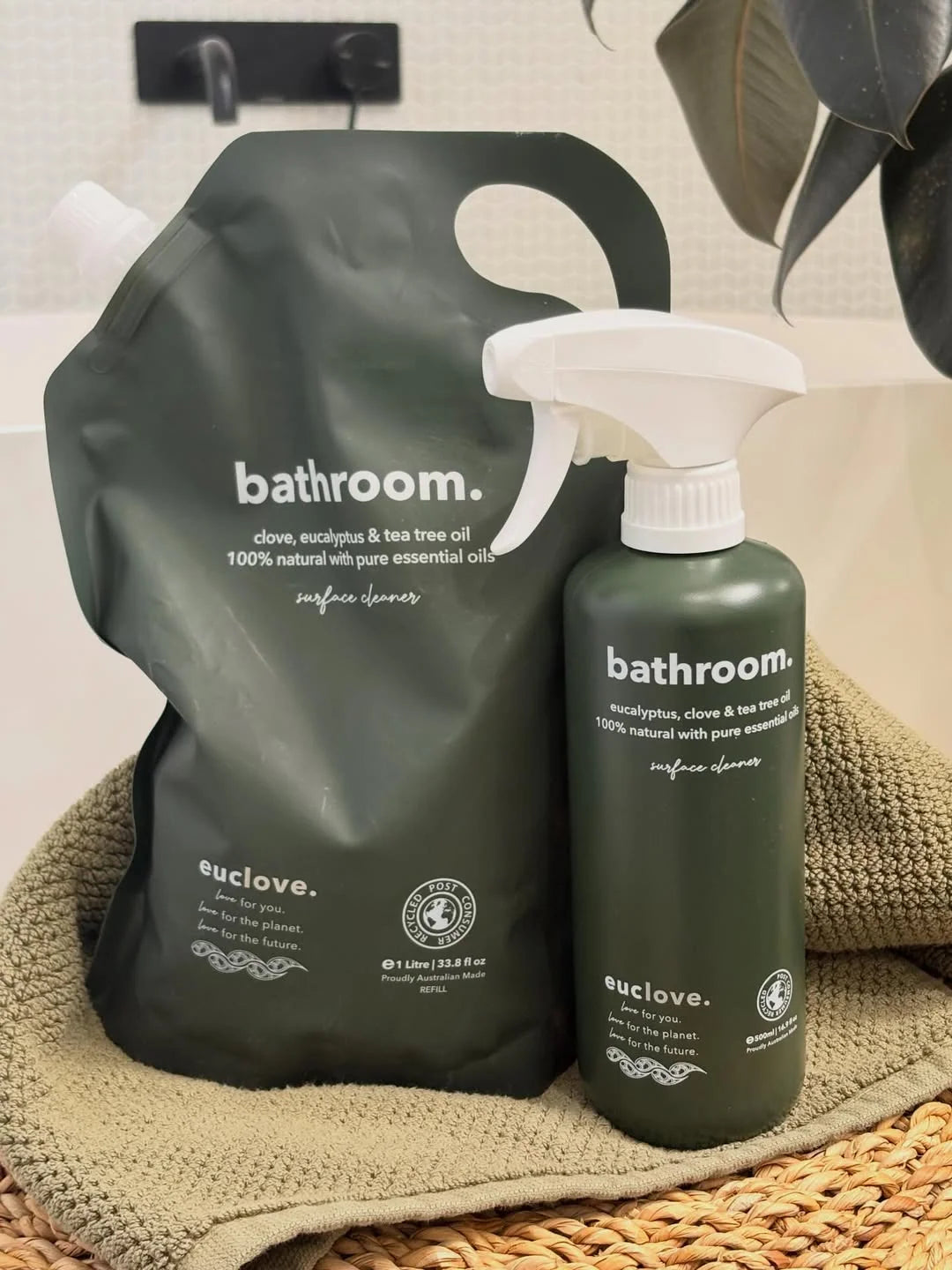 Natural Bathroom & Mould Cleaner with Clove Oil